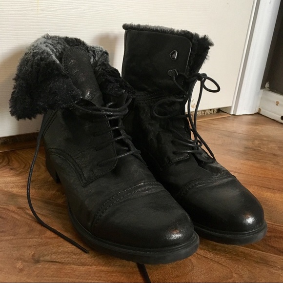 clarks lace boots